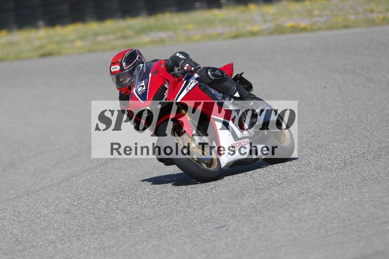 /05 07.04.2026 Cornu Master School ADR/Gruppe gruen/5